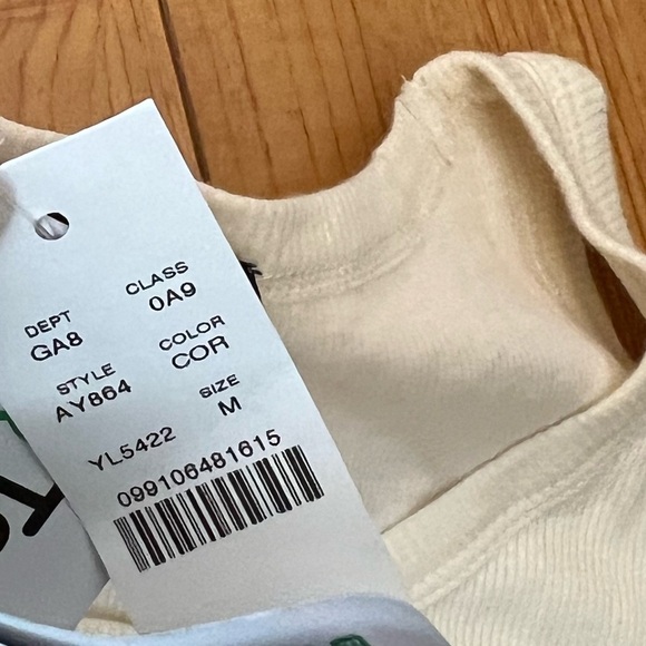 J Crew Light Yellow Ribbed Cutaway Tank Top NWT Medium - Picture 9 of 10